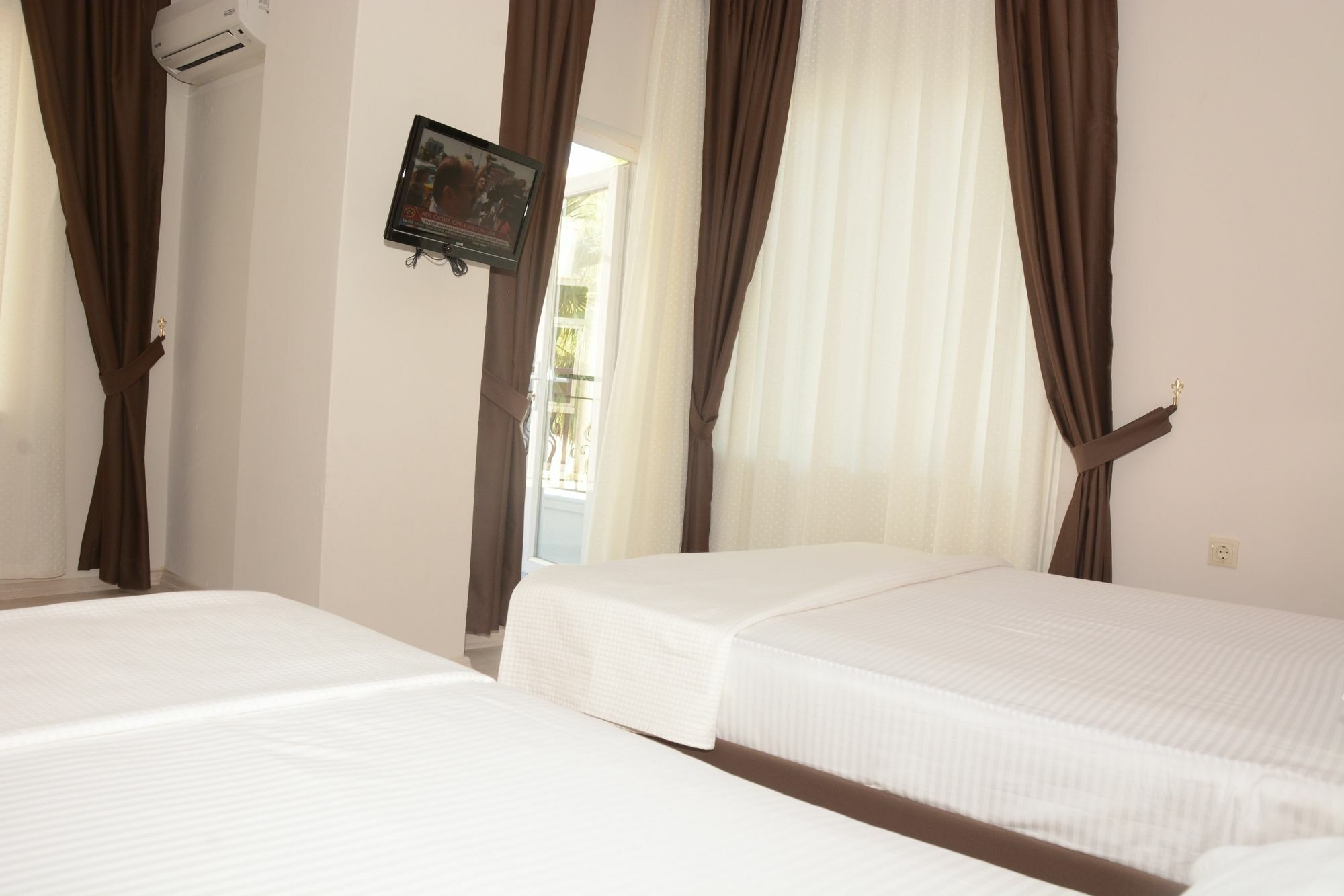 Derin Suit Otel Antália Exterior foto