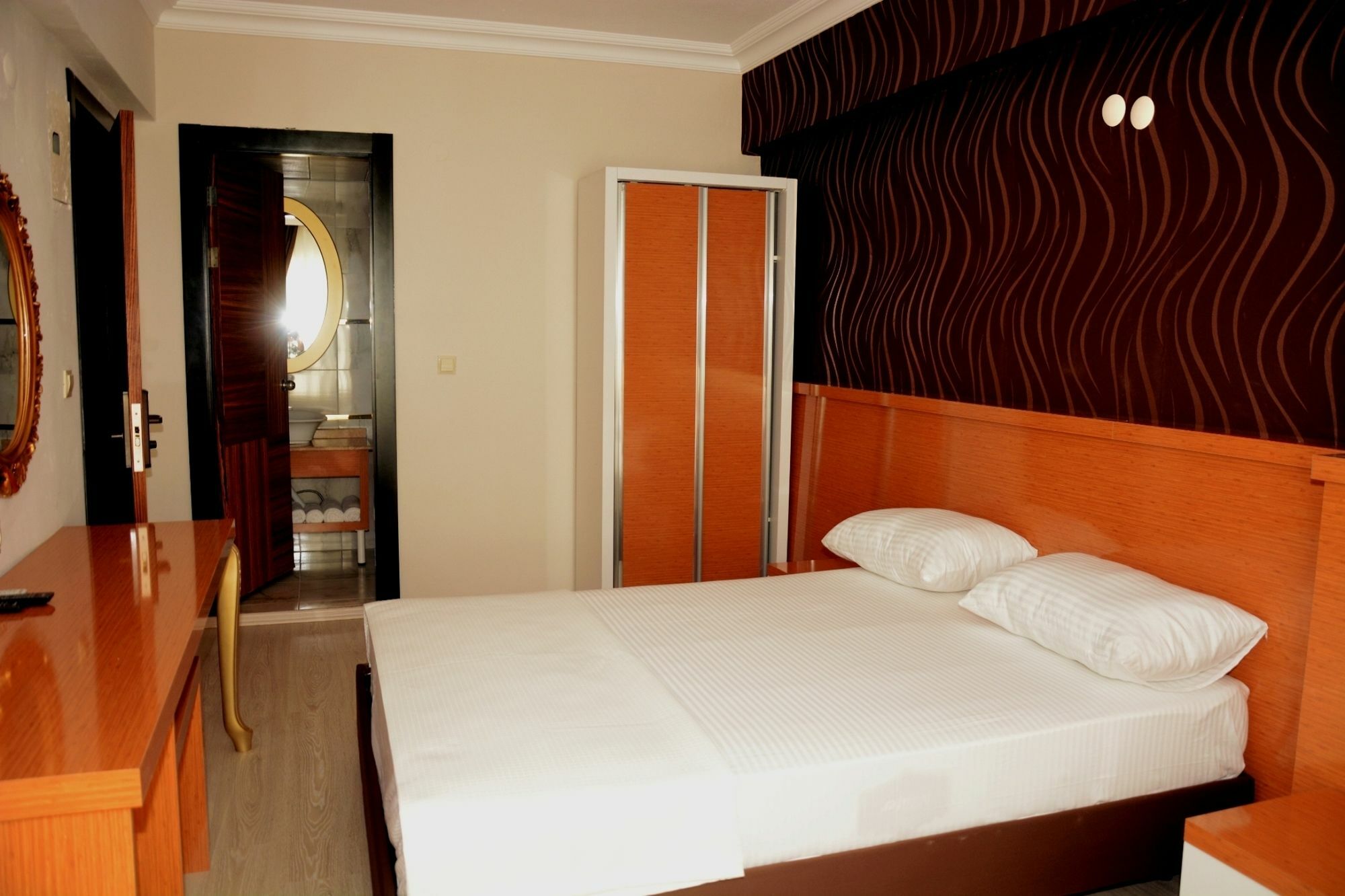 Derin Suit Otel Antália Exterior foto
